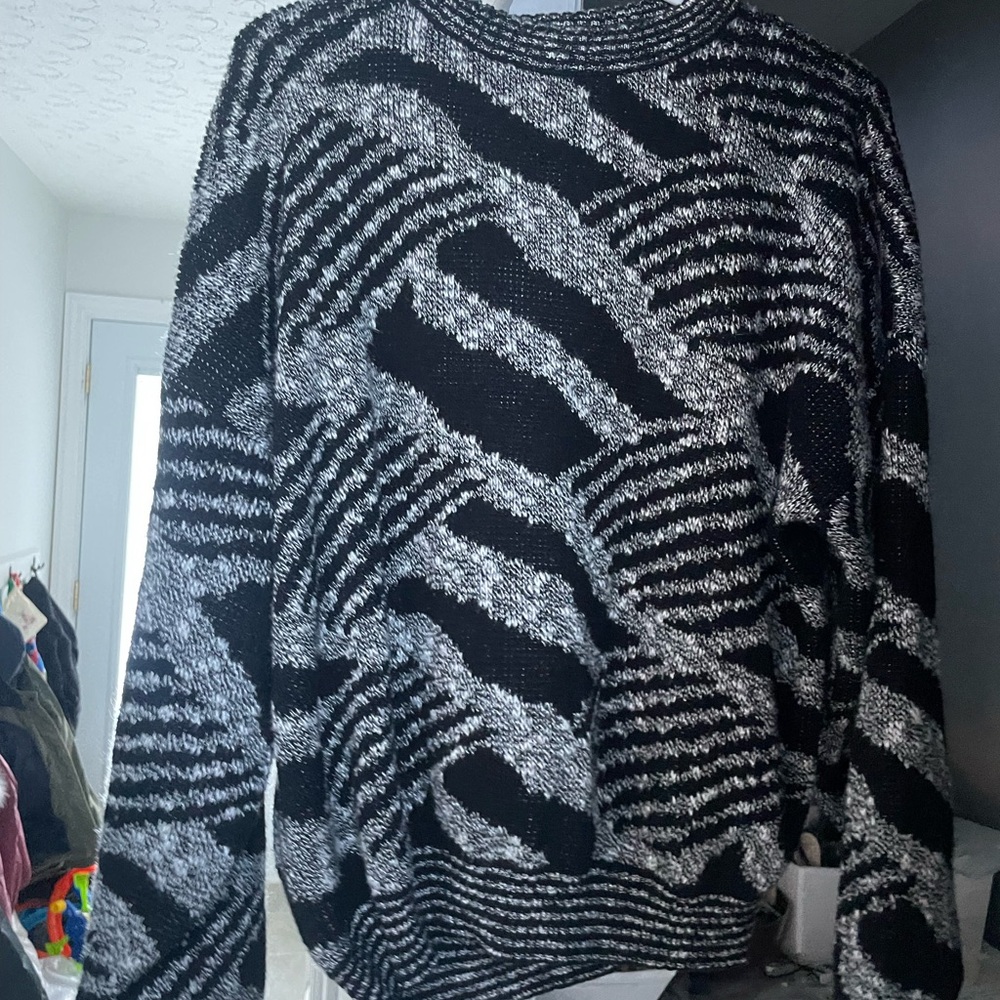 Vintage Tag Black and White Knit Sweater